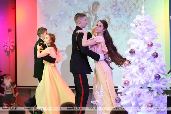 Петришенко: дети в преддверии праздников ждут чуда, исполнить которое под силу только взрослым Петришенко: дети в преддверии праздников ждут чуда, исполнить которое под силу только взрослым