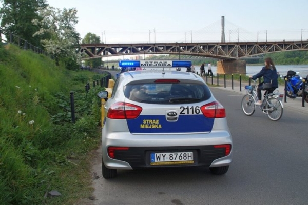 В Варшаве полиция отыскала белорусу потерявшегося 6-летнего сына В Варшаве полиция отыскала белорусу потерявшегося 6-летнего сына