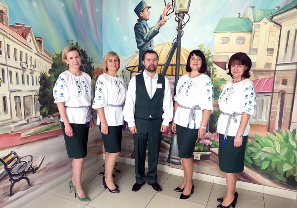 К 100-летнему юбилею яркие и колоритные художественные росписи украсили 7 отделений Беларусбанка К 100-летнему юбилею яркие и колоритные художественные росписи украсили 7 отделений Беларусбанка