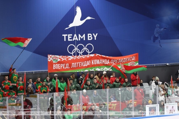 Хоккейная команда Президента Беларуси сыграла вничью на любительском турнире Хоккейная команда Президента Беларуси сыграла вничью на любительском турнире