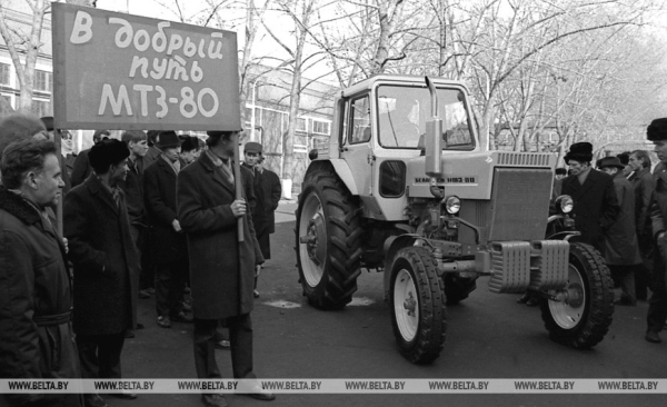 BELARUS - бренд Беларуси. Вспоминаем, как строился МТЗ и к чему привел визит Лукашенко в 1995 году BELARUS - бренд Беларуси. Вспоминаем, как строился МТЗ и к чему привел визит Лукашенко в 1995 году