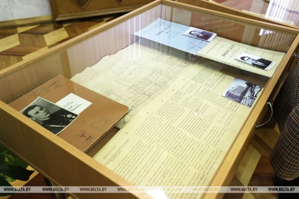 Выставка об истории здания Администрации Президента открылась в Минске Выставка об истории здания Администрации Президента открылась в Минске