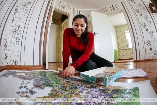 Через полмира в белорусскую глубинку: эквадорка стала ветврачом в Березовском районе