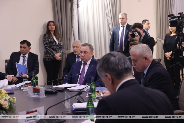 Макей призвал к корпоративной солидарности в ОДКБ и предложил отказаться от дипломатического языка при обсуждении проблем Макей призвал к корпоративной солидарности в ОДКБ и предложил отказаться от дипломатического языка при обсуждении проблем