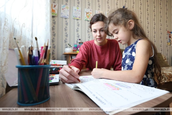 Украинцы о белорусском гражданстве: "Нам хотелось жить и трудиться в процветающей стране" Украинцы о белорусском гражданстве: "Нам хотелось жить и трудиться в процветающей стране"