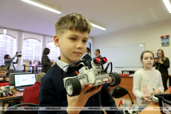 Кочанова - молодежи: у каждого должен быть свой стержень, преданность, любовь к своей стране