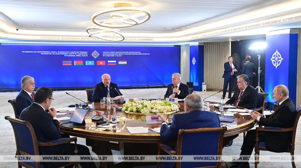 Лукашенко о событиях в Украине: надо остановить это кровопролитие и начать переговоры о мире Лукашенко о событиях в Украине: надо остановить это кровопролитие и начать переговоры о мире