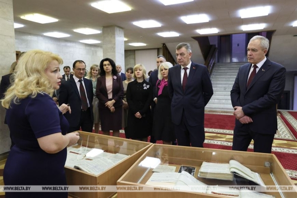 Выставка об истории здания Администрации Президента открылась в Минске Выставка об истории здания Администрации Президента открылась в Минске