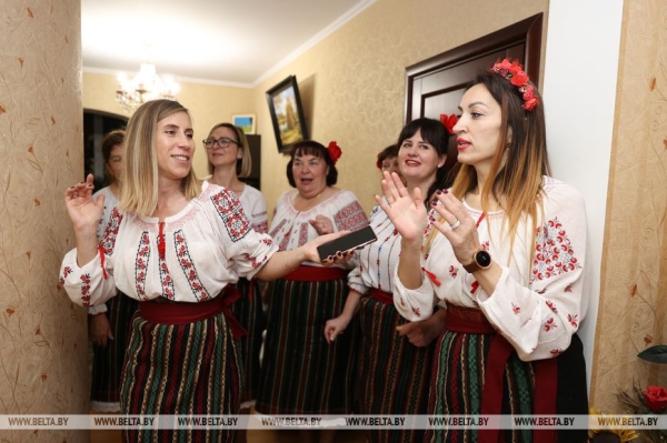 Получившая белорусский паспорт молдаванка: наш Президент в тяжелое время отстоял независимость страны Получившая белорусский паспорт молдаванка: наш Президент в тяжелое время отстоял независимость страны