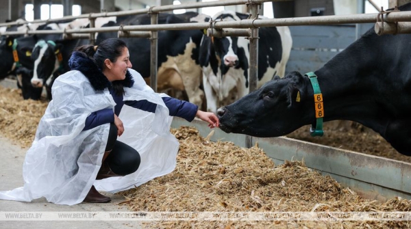 Через полмира в белорусскую глубинку: эквадорка стала ветврачом в Березовском районе