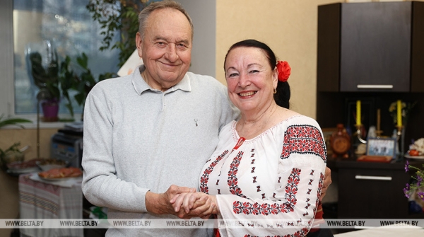 Получившая белорусский паспорт молдаванка: наш Президент в тяжелое время отстоял независимость страны Получившая белорусский паспорт молдаванка: наш Президент в тяжелое время отстоял независимость страны