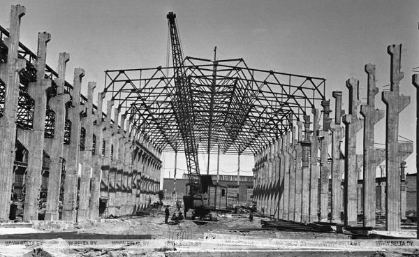 BELARUS - бренд Беларуси. Вспоминаем, как строился МТЗ и к чему привел визит Лукашенко в 1995 году BELARUS - бренд Беларуси. Вспоминаем, как строился МТЗ и к чему привел визит Лукашенко в 1995 году