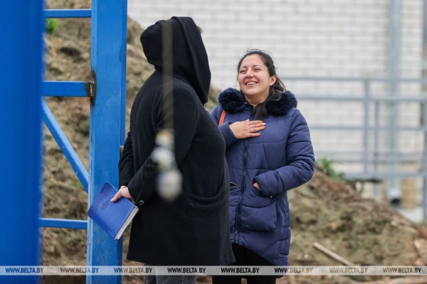 Через полмира в белорусскую глубинку: эквадорка стала ветврачом в Березовском районе