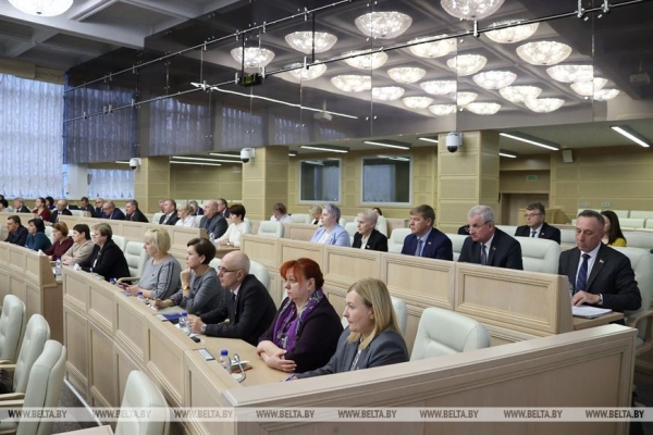 Сергеенко: советам депутатов всех уровней быть, и им нужно развиваться Сергеенко: советам депутатов всех уровней быть, и им нужно развиваться