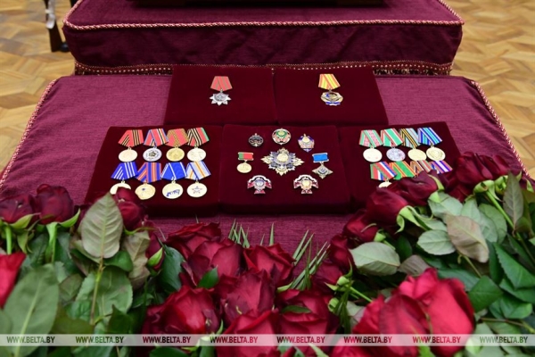 Церемония прощания с Владимиром Макеем (ОБНОВЛЯЕТСЯ) Церемония прощания с Владимиром Макеем (ОБНОВЛЯЕТСЯ)