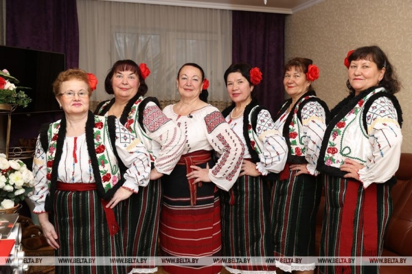 Получившая белорусский паспорт молдаванка: наш Президент в тяжелое время отстоял независимость страны Получившая белорусский паспорт молдаванка: наш Президент в тяжелое время отстоял независимость страны