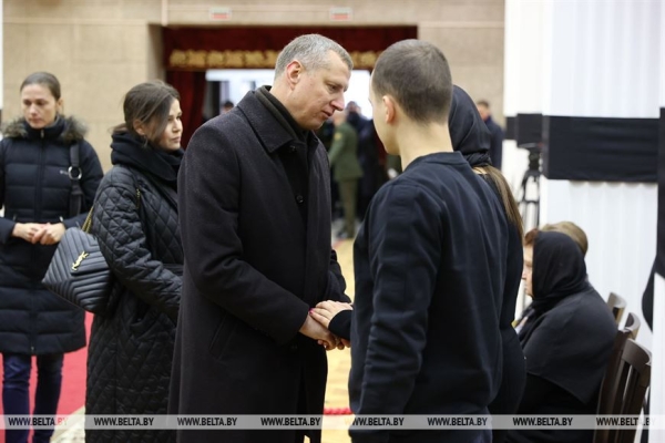 Церемония прощания с Владимиром Макеем (ОБНОВЛЯЕТСЯ) Церемония прощания с Владимиром Макеем (ОБНОВЛЯЕТСЯ)