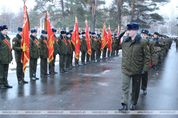 Хренин: сегодня в Вооруженные Силы приходят высокомотивированные ребята