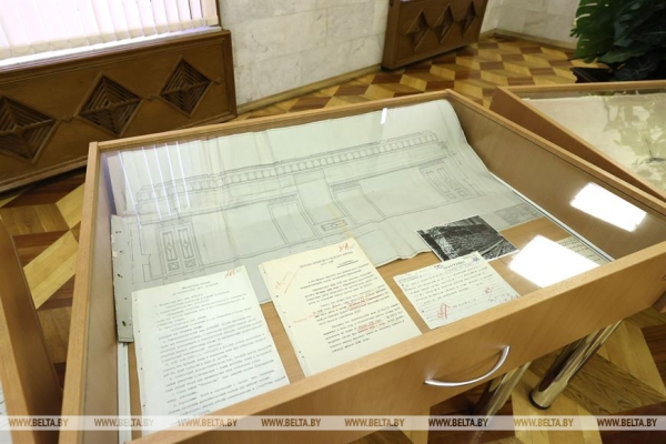 Выставка об истории здания Администрации Президента открылась в Минске Выставка об истории здания Администрации Президента открылась в Минске