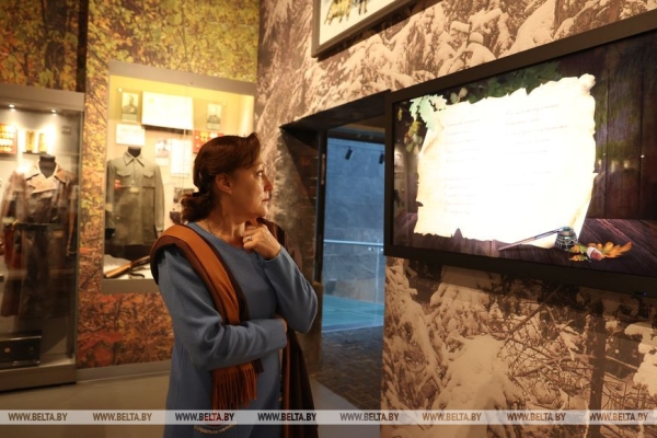 ФОТОФАКТ: Участницы первого республиканского форума тружениц села посетили музей истории Великой Отечественной войны