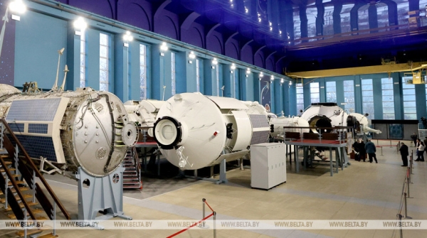 Специалист НАН рассказал, какие эксперименты проведет во время полета белорусский космонавт Специалист НАН рассказал, какие эксперименты проведет во время полета белорусский космонавт