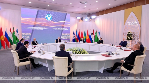 Чего ждать от неформальной встречи лидеров СНГ в Санкт-Петербурге с участием Александра Лукашенко