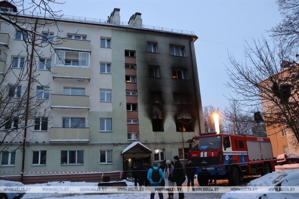 В Минске при пожаре в пятиэтажке погибли 6 человек, в том числе ребенок В Минске при пожаре в пятиэтажке погибли 6 человек, в том числе ребенок