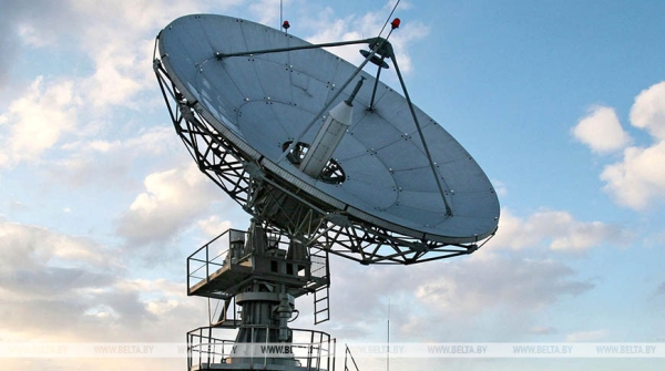 Скептикам наперекор. Как Лукашенко выводил в космос суверенную Беларусь