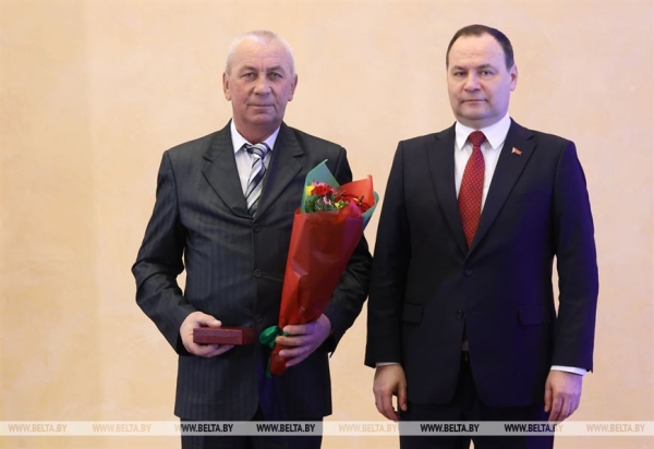 Головченко вручил госнаграды представителям различных сфер Головченко вручил госнаграды представителям различных сфер