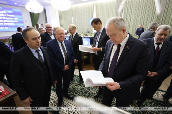 Сергеенко: памятник народному единству должен находиться в центре Минска Сергеенко: памятник народному единству должен находиться в центре Минска