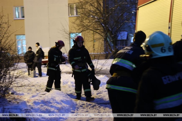 В Минске при пожаре в пятиэтажке погибли 6 человек, в том числе ребенок В Минске при пожаре в пятиэтажке погибли 6 человек, в том числе ребенок