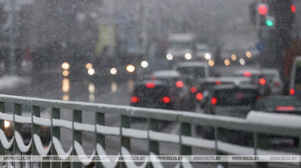 ГАИ дала советы водителям по безопасному вождению в гололед ГАИ дала советы водителям по безопасному вождению в гололед