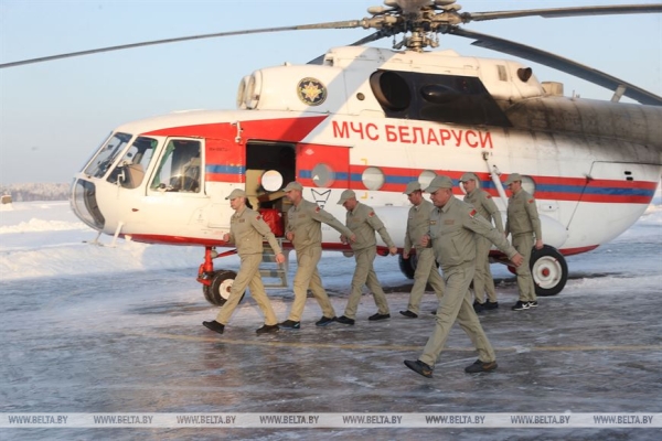 Из средиземноморского тепла в морозную Беларусь. Два вертолета авиации МЧС вернулись из Турции Из средиземноморского тепла в морозную Беларусь. Два вертолета авиации МЧС вернулись из Турции