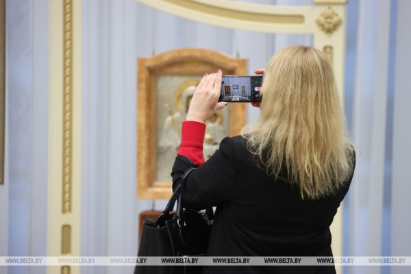 Гости Дворца Независимости разные, но эмоции всегда одни - восторг и восхищение Гости Дворца Независимости разные, но эмоции всегда одни - восторг и восхищение