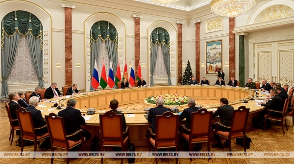 В духе французской революции и аргентинского танго. О чем договорились Лукашенко и Путин в Минске В духе французской революции и аргентинского танго. О чем договорились Лукашенко и Путин в Минске