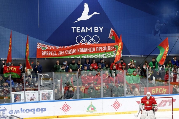Хоккейная команда Президента Беларуси выиграла в матче любительского турнира Хоккейная команда Президента Беларуси выиграла в матче любительского турнира