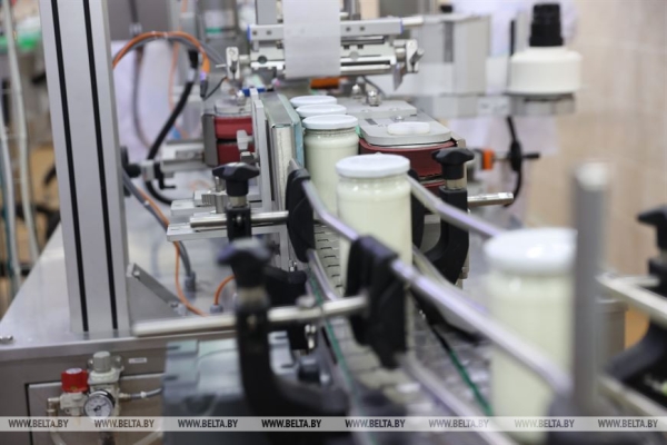 Головченко оценил импортозамещающий проект лунинецкого предприятия