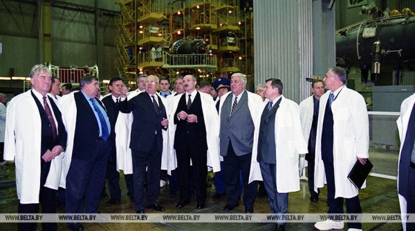 Скептикам наперекор. Как Лукашенко выводил в космос суверенную Беларусь