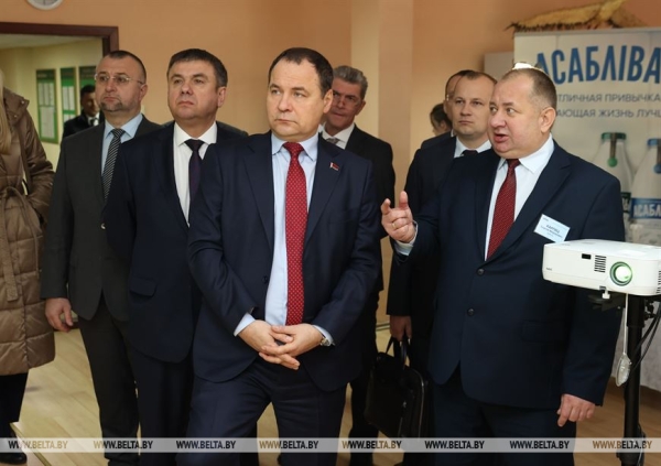 Головченко оценил импортозамещающий проект лунинецкого предприятия