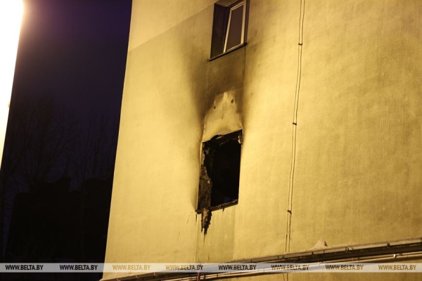 В Минске при пожаре в пятиэтажке погибли 6 человек, в том числе ребенок В Минске при пожаре в пятиэтажке погибли 6 человек, в том числе ребенок