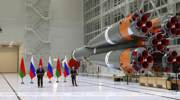 Скептикам наперекор. Как Лукашенко выводил в космос суверенную Беларусь