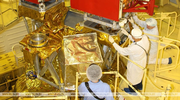 Скептикам наперекор. Как Лукашенко выводил в космос суверенную Беларусь