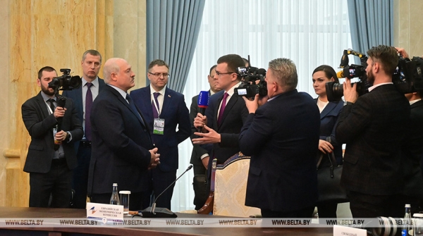 Производства будущего, конец эпохи доллара и санкционный самострел. Как Лукашенко видит стратегию евразийской интеграции Производства будущего, конец эпохи доллара и санкционный самострел. Как Лукашенко видит стратегию евразийской интеграции