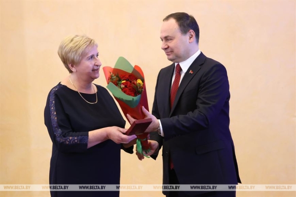 Головченко вручил госнаграды представителям различных сфер Головченко вручил госнаграды представителям различных сфер