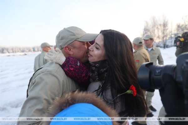 Из средиземноморского тепла в морозную Беларусь. Два вертолета авиации МЧС вернулись из Турции Из средиземноморского тепла в морозную Беларусь. Два вертолета авиации МЧС вернулись из Турции