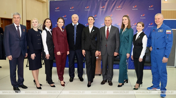 Скептикам наперекор. Как Лукашенко выводил в космос суверенную Беларусь