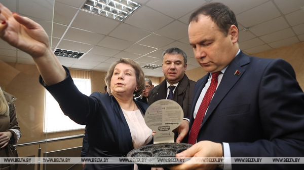 Головченко оценил импортозамещающий проект лунинецкого предприятия