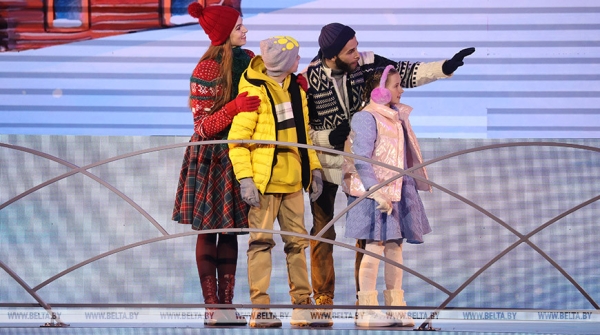 Лукашенко рассказал о новогодних традициях суверенной Беларуси и предложил завести еще одну Лукашенко рассказал о новогодних традициях суверенной Беларуси и предложил завести еще одну