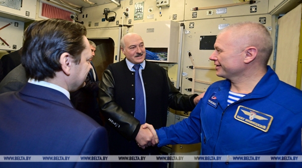 "Возглавил бы станцию". Олег Новицкий о возможности полета Лукашенко в космос "Возглавил бы станцию". Олег Новицкий о возможности полета Лукашенко в космос