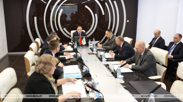 Головченко: экономика адаптировалась к новым условиям, все задачи в 2023 году должны быть выполнены